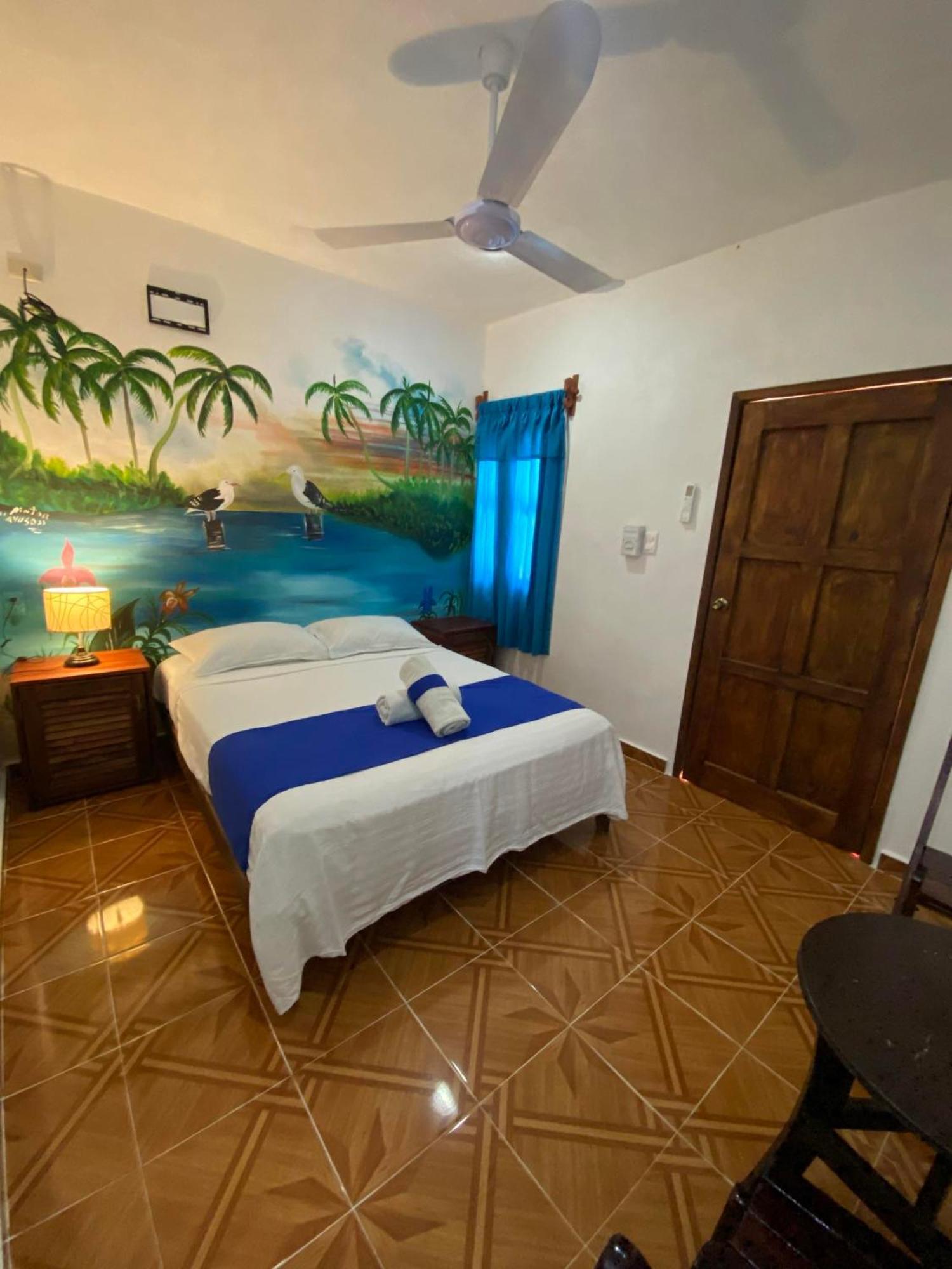 Casa Victor Avila Isla Holbox Bagian luar foto