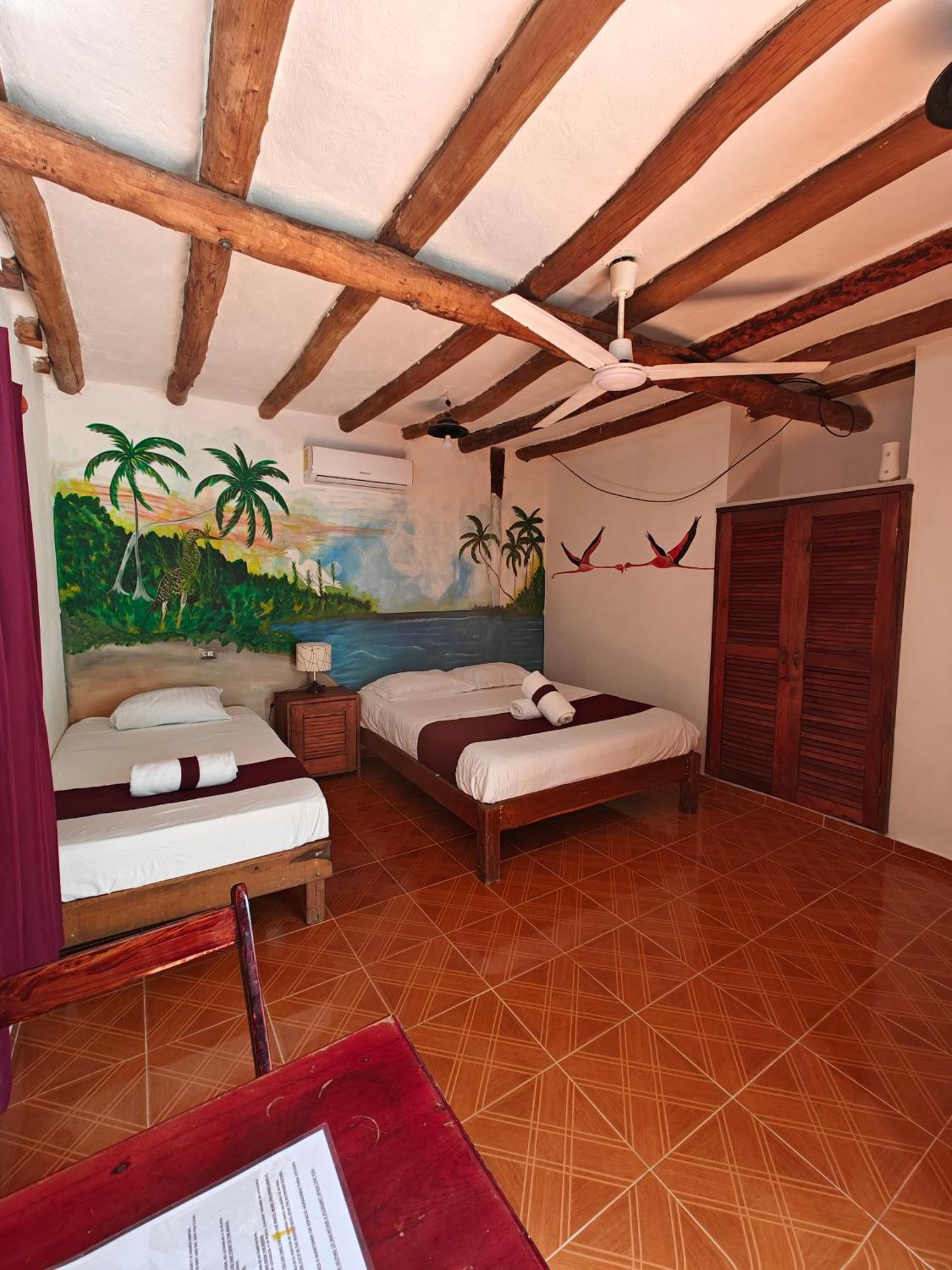 Casa Victor Avila Isla Holbox Bagian luar foto
