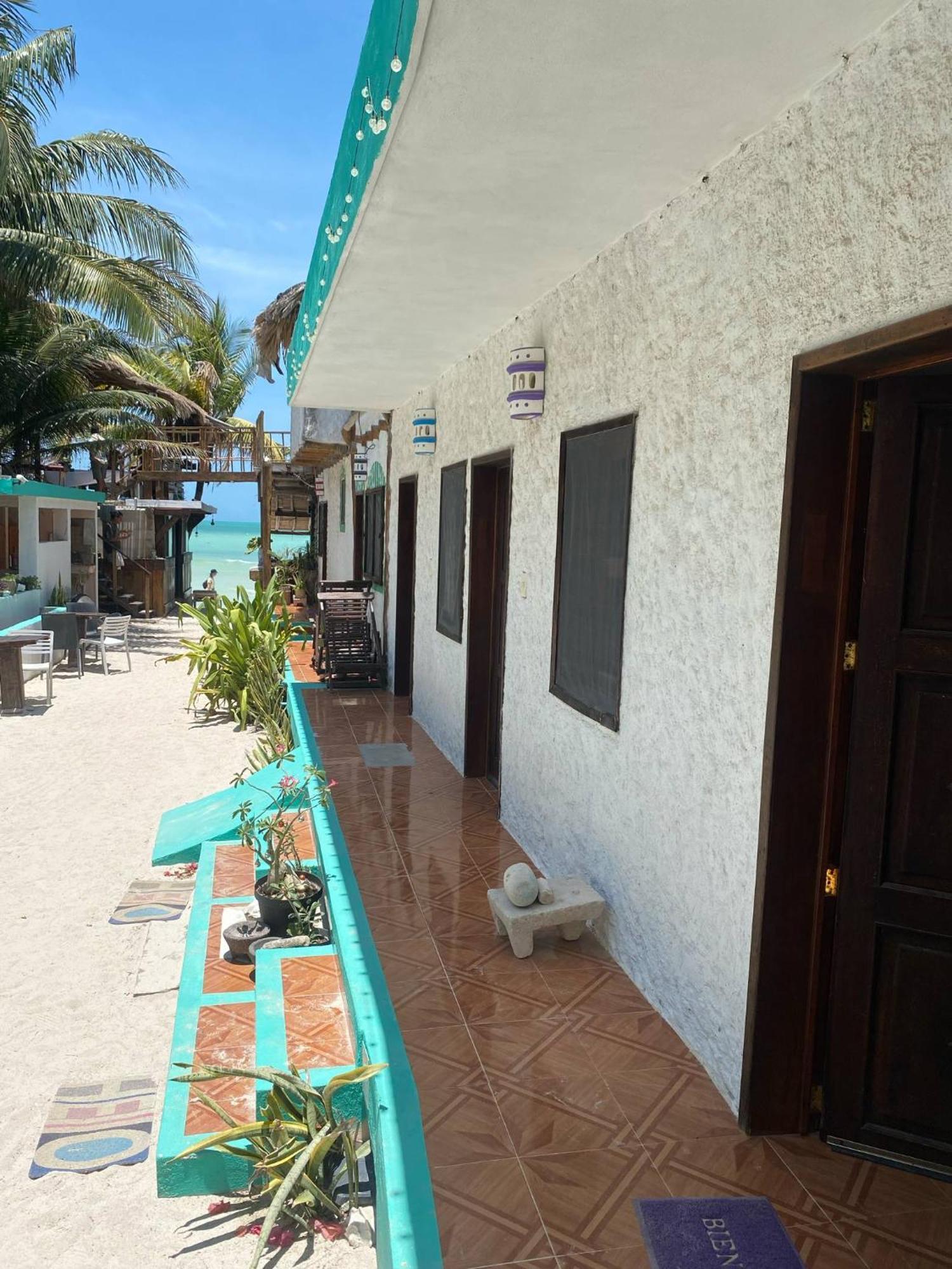 Casa Victor Avila Isla Holbox Bagian luar foto